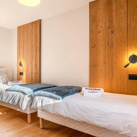 アパート Discreet Alpine Luxury Art Of Living In メジェーヴ