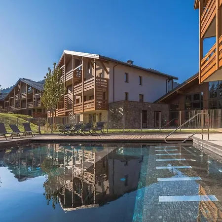 Discreet Alpine Luxury Art Of Living In アパート *