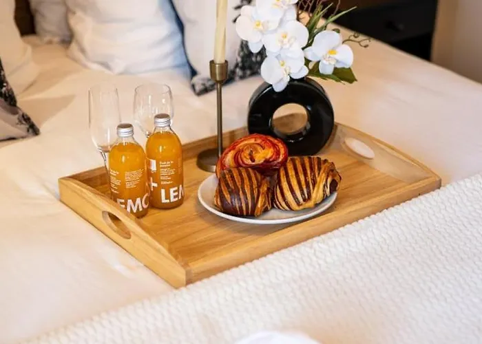 アパート Discreet Alpine Luxury Art Of Living In *