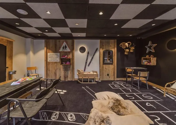 Discreet Alpine Luxury Art Of Living In * メジェーヴ