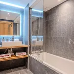Apartment Discreet Alpine Luxury Art Of Living In