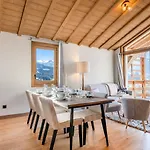 Discreet Alpine Luxury Art Of Living In *