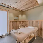 Discreet Alpine Luxury Art Of Living In