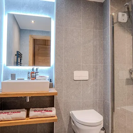 Discreet Alpine Luxury Art Of Living In *